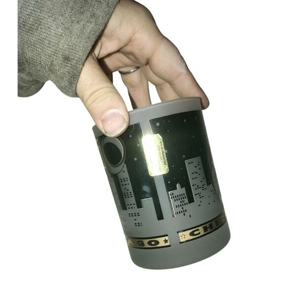 CHICAGO Tumblers SOUVENIR Gold and Black w Frosted Glass - Picture 7 of 9
